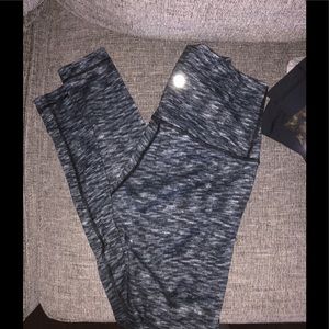 Lululemon leggings size 4